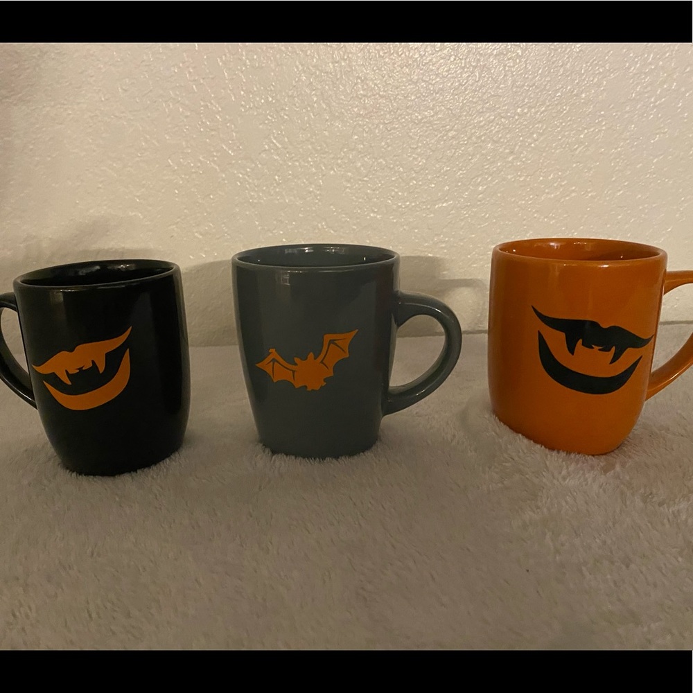 Halloween 🎃 custom coffee cups lot
